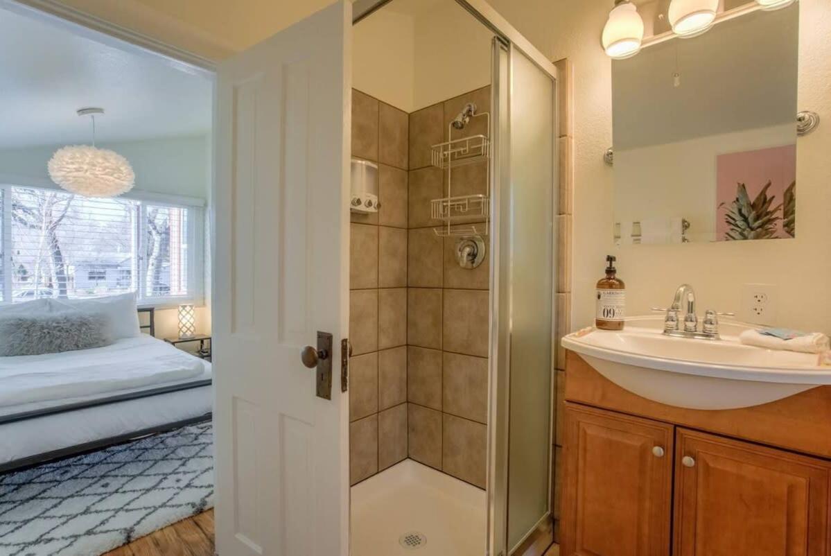 Vila Vintage Tiny House Cute 1Bdrm Big Appeal Colorado Springs Exteriér fotografie
